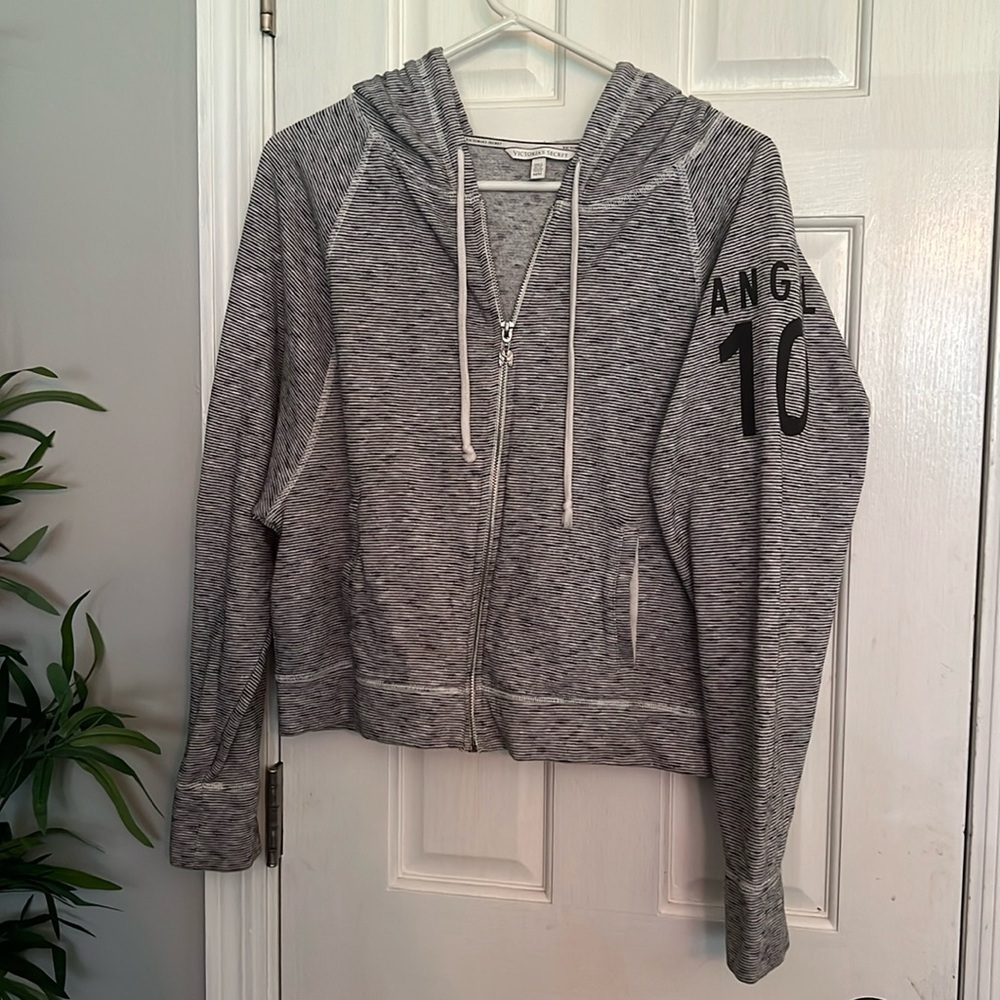Victoria Secret stripped hoodie M